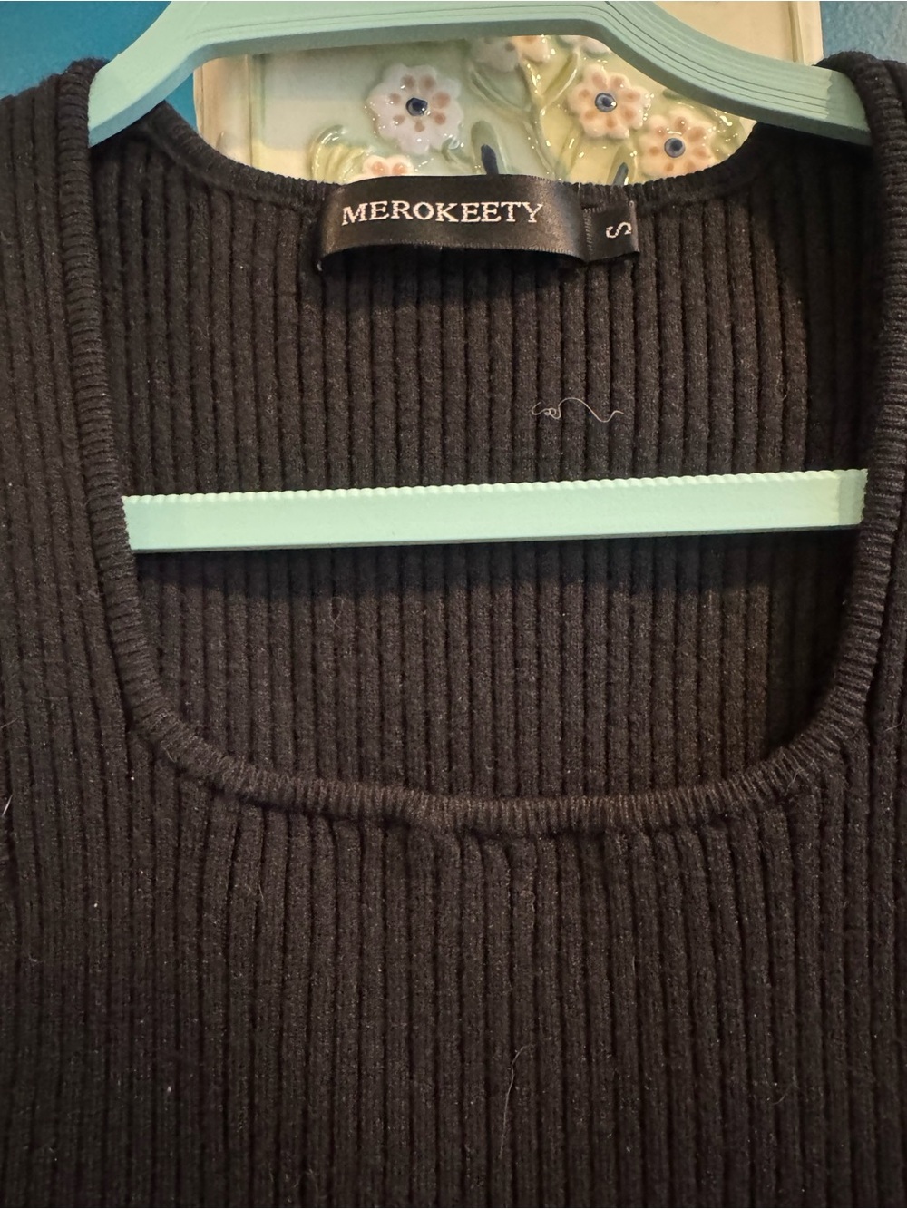 Merokeety Black Ribbed Tank - Picture 2 of 2